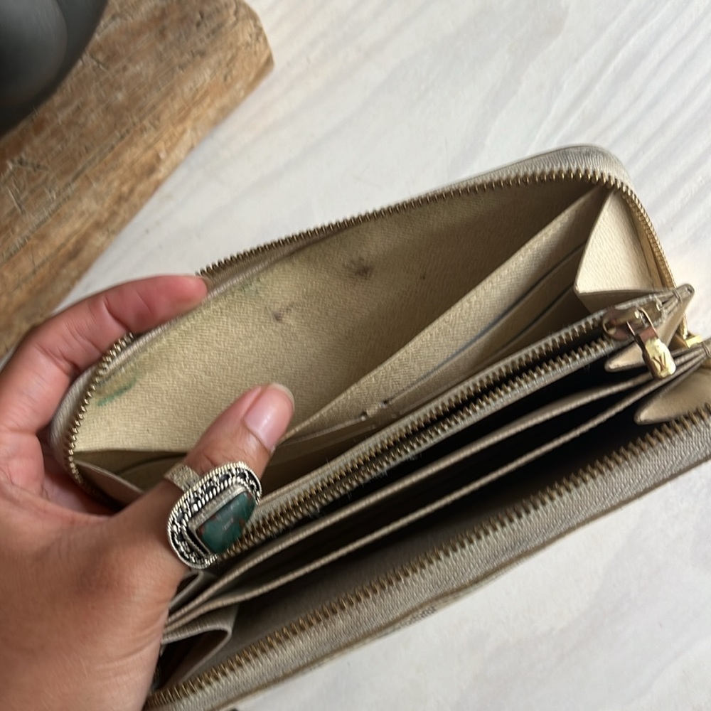 Louis Vuitton long zippy wallet - Picture 16 of 17